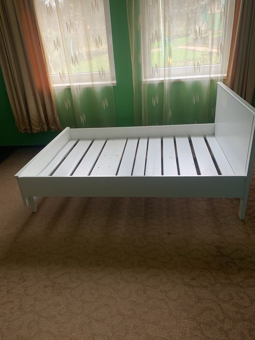 Pat de dormitor ieftin