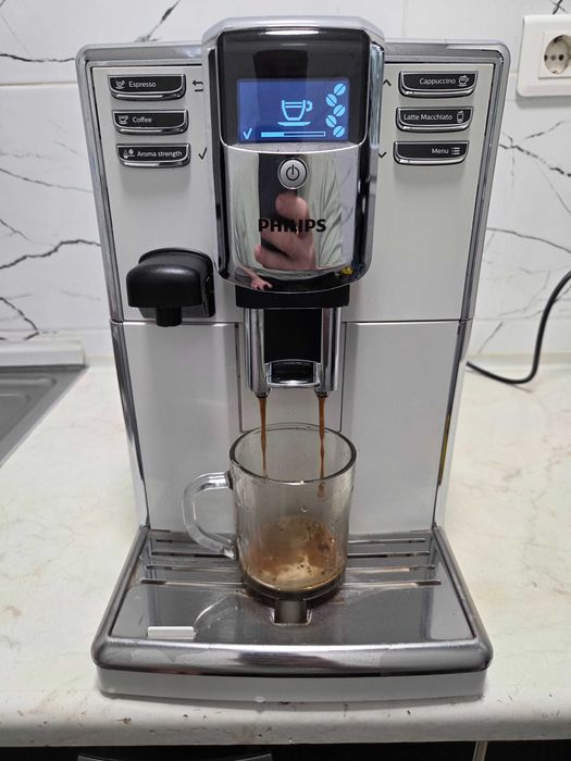 Espressor Automat Philips EP5961 Aparat cu Cafea Boabe Saeco Incanto