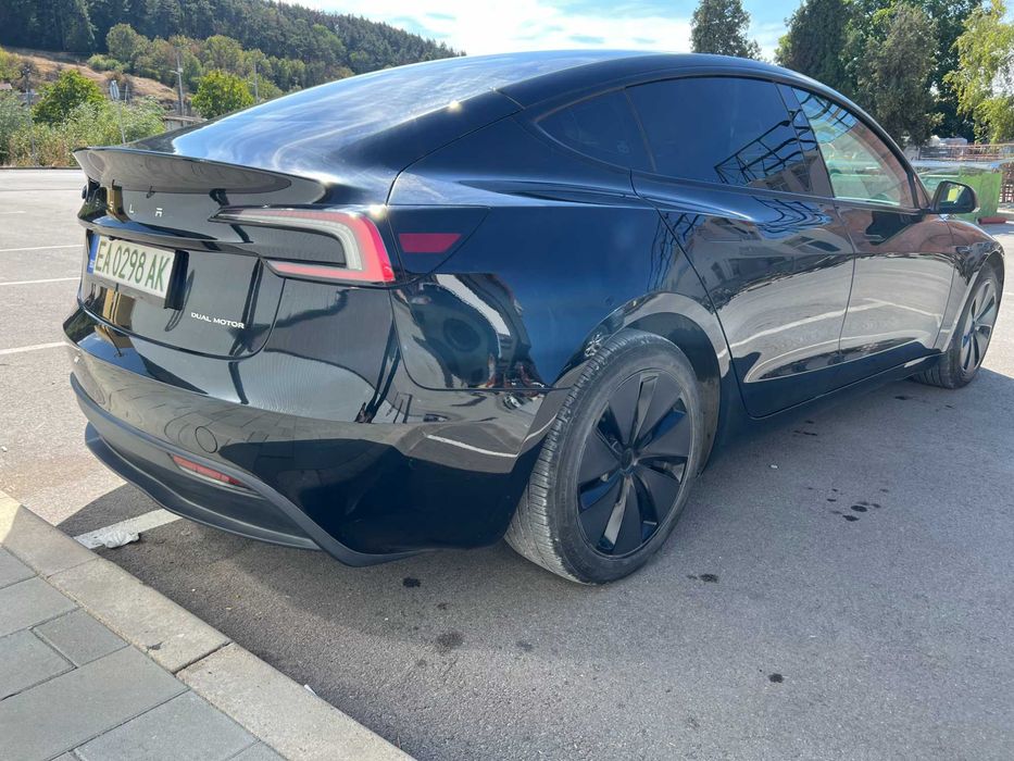 Tesla Model 3 Long-Range Dual