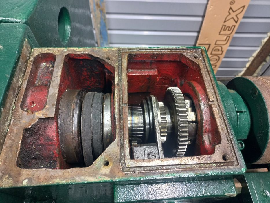 Токарныи  станок 16у03п