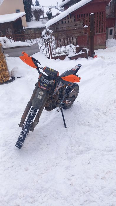 Vând cross kxd 125cc