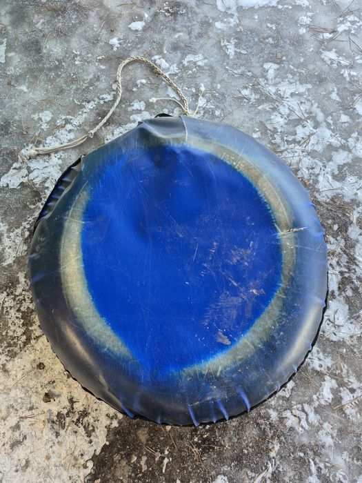 Продам тюбинг большой