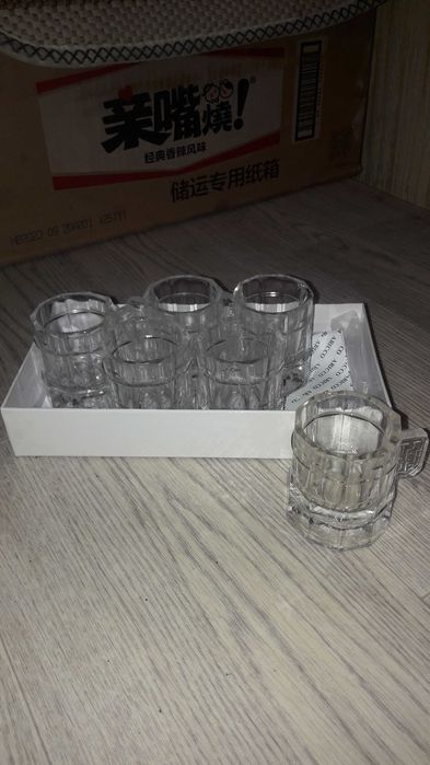 Продам хрустальные рюмки сапожок