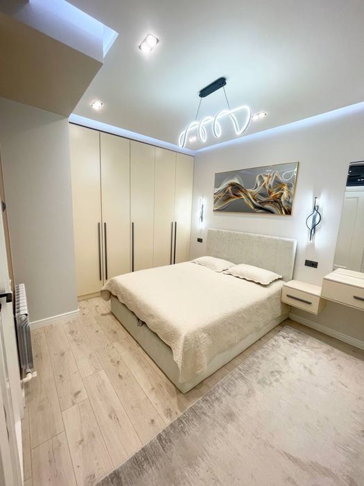 Продается квартира новостройка  ж/к E-ONE на против Piramit tower