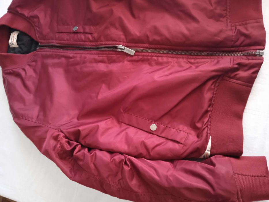 Продавам мъжко яке