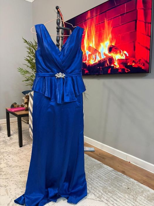 Вечернее платье размер 42-46