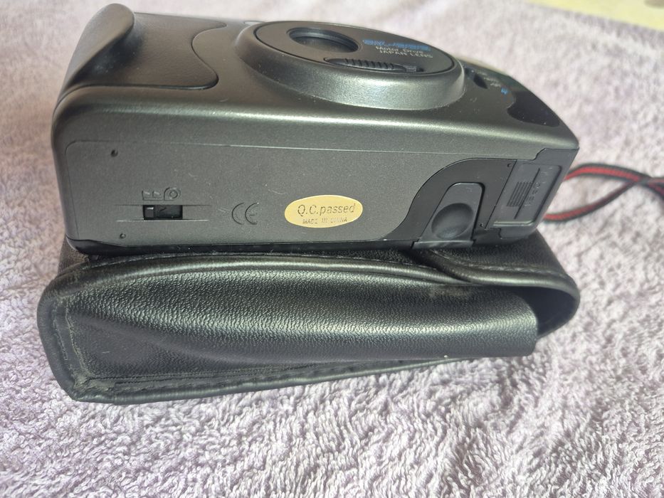 Продавам оригинален ретро фотоапарат SKINA SK 666