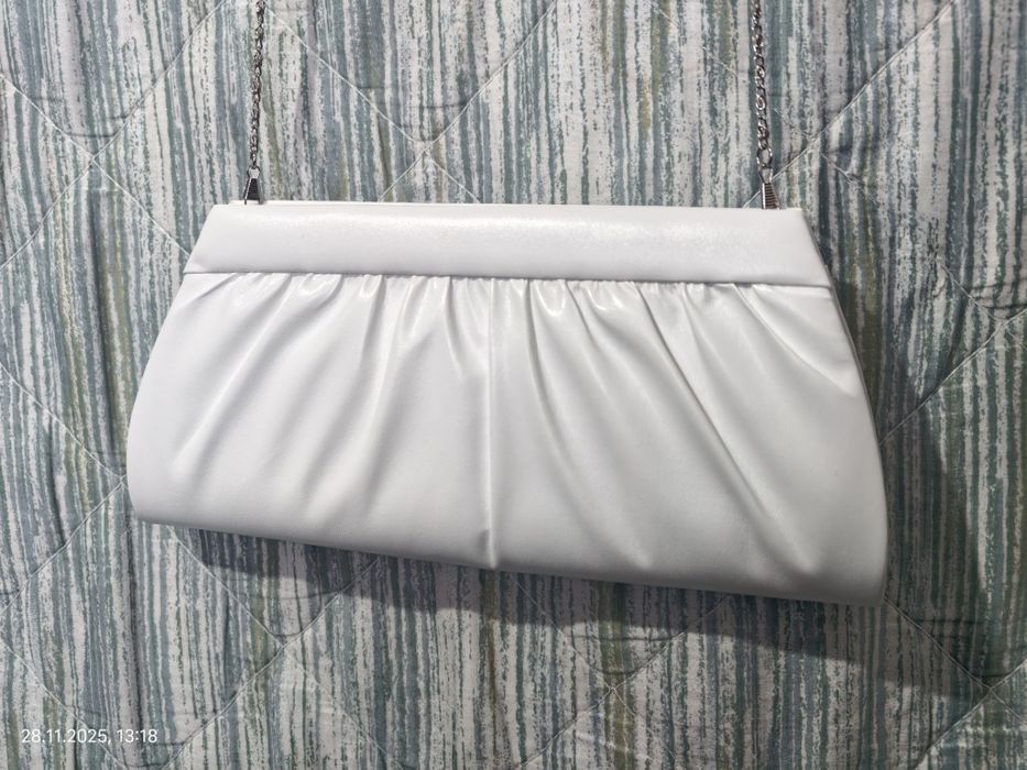 Абитуриентски рокли