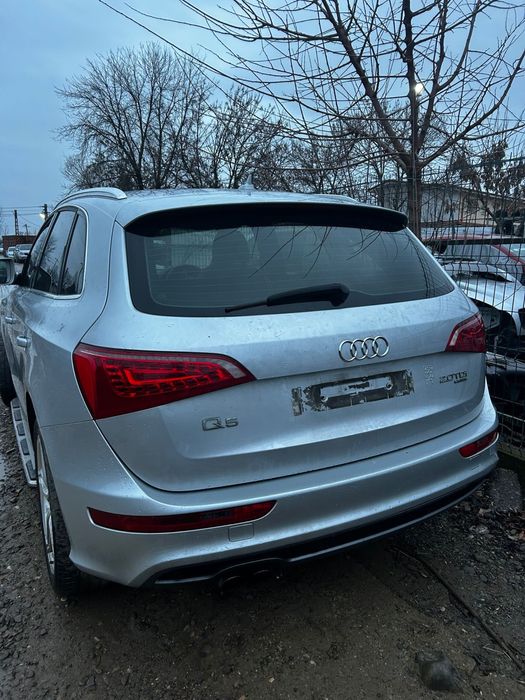 Bară spate completă Audi Q5 2010