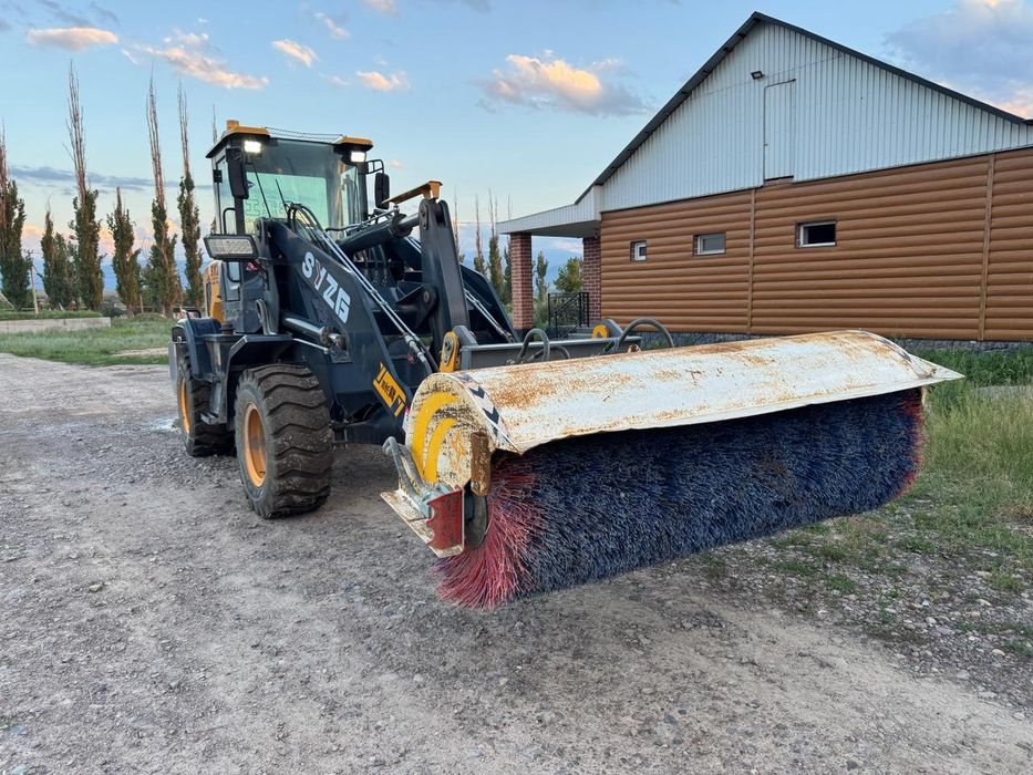 Погрузчик 2.3 куб