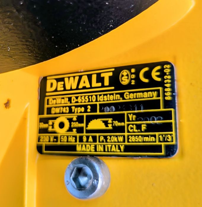 Комбиниран циркуляр и пендула DeWALT DW743 , 2000W