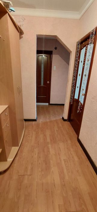 Продаётся двухкомнатная квартира в 4-мкрн