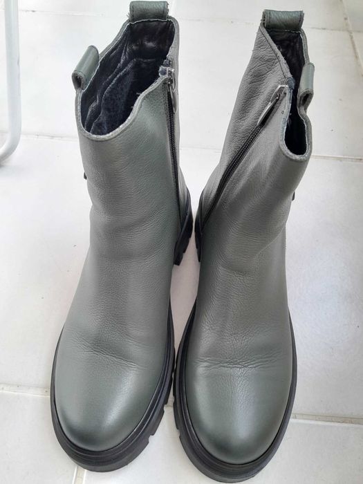 Зелени дамски боти - естествена кожа