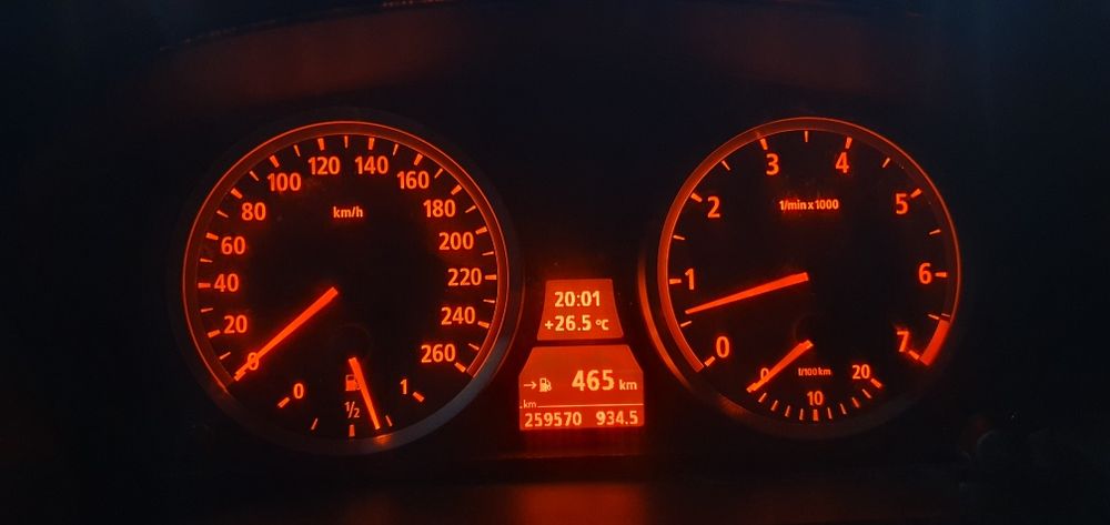 BMW E60 520i   2004