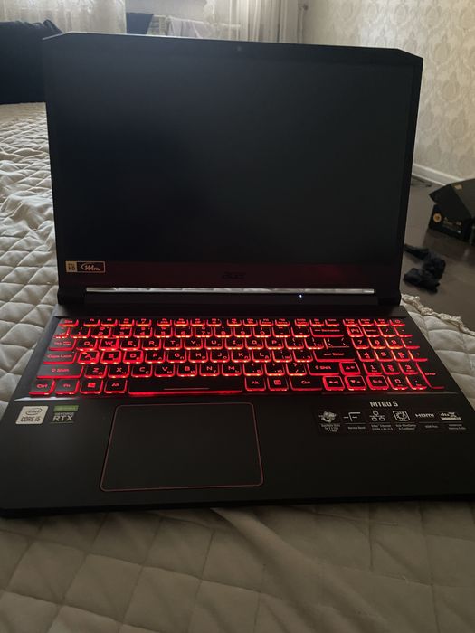 Acer nitro i5 10300/RTX 3050 4gb