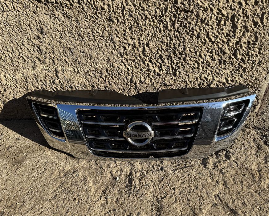 Продам решетку радиатора