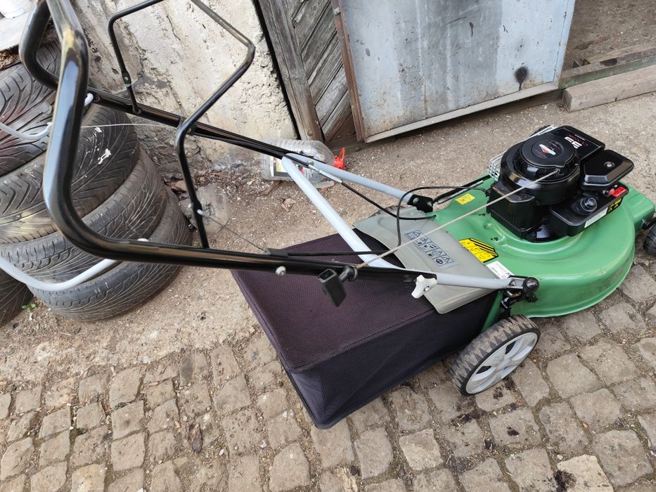 Самоходна бензинова косачка