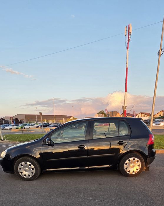 Vând Volkswagen Golf 5 An fabricatie  2007 ,1,9 TDI, 105 CP ,6+1 viteze– Stare excelentă