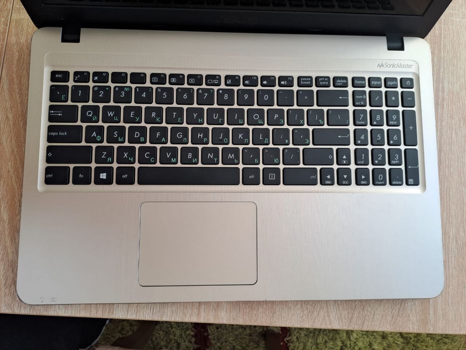 Продам ноутбук ASUS