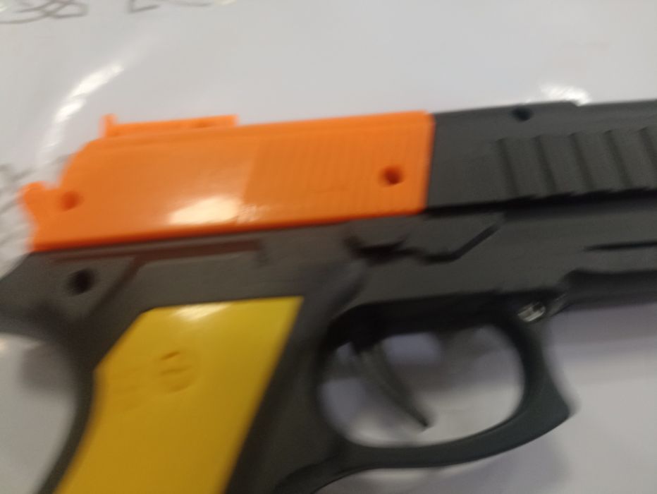 Пистолет продам за 1000 тенге.