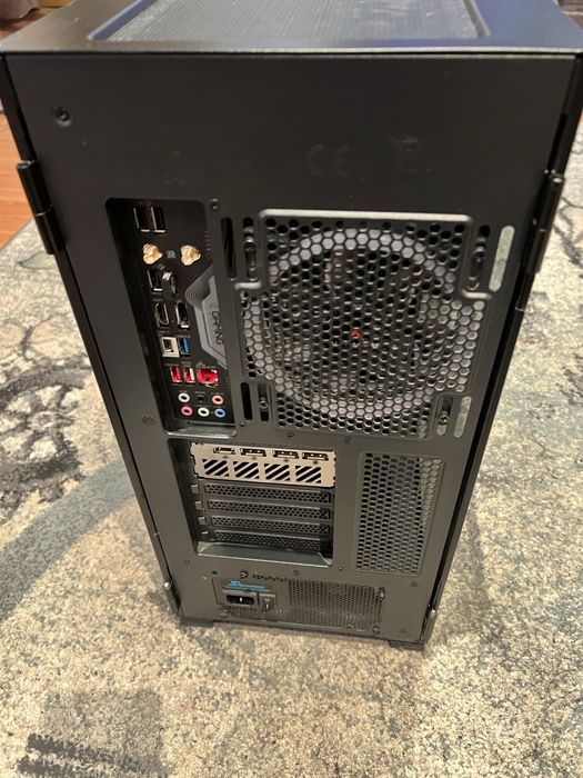 Vand pc gaming + monitor alienware 360hz