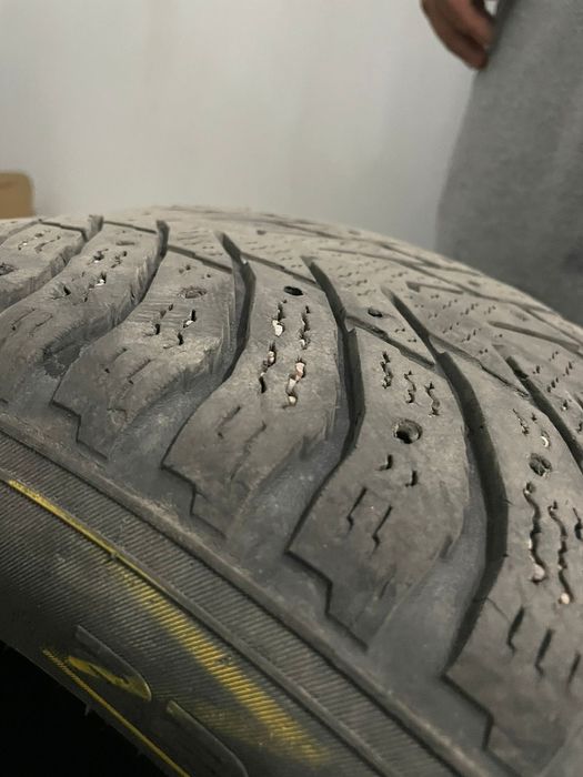 Nokian hakkapeliitta 8, R17 225/55