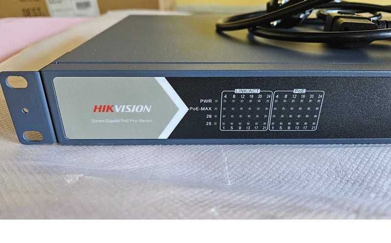 Hikvision Switch 24 porturi POE model DS-3E1526P-SI cu management