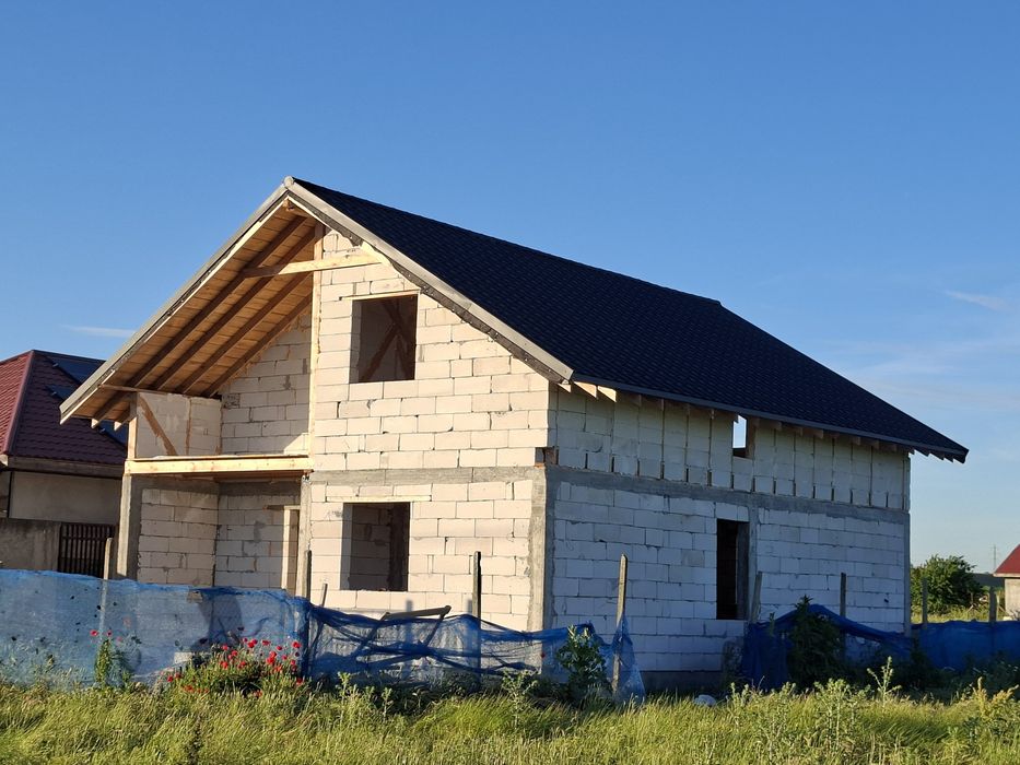 Vand  Casă P+M in Poarta Alba Nord