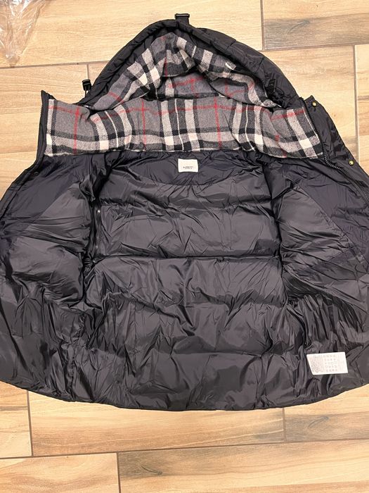 Geaca Burberry cu puf