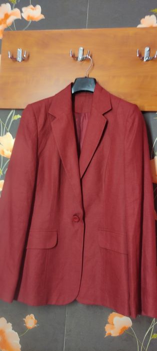 Дамско сако произведено в България