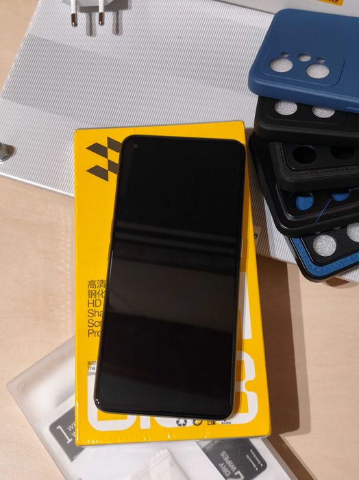 Realme GT2, 12GB RAM, 256GB Storage, 8xCores Snapdragon 888, AMOLED