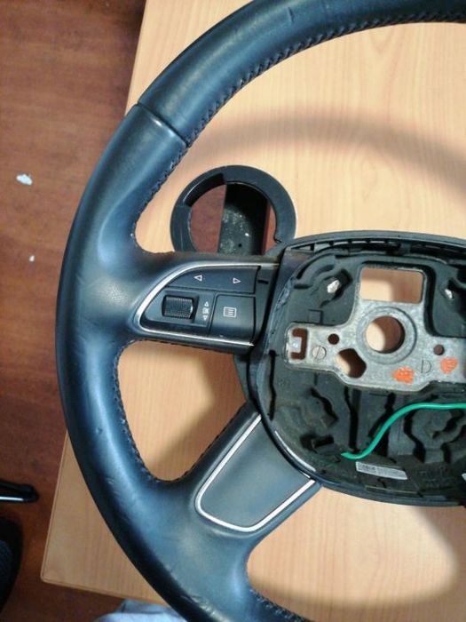 Volan din piele cu comenzi pentru Audi a3 8v Audi a4 b9 Audi a5 a6 4g