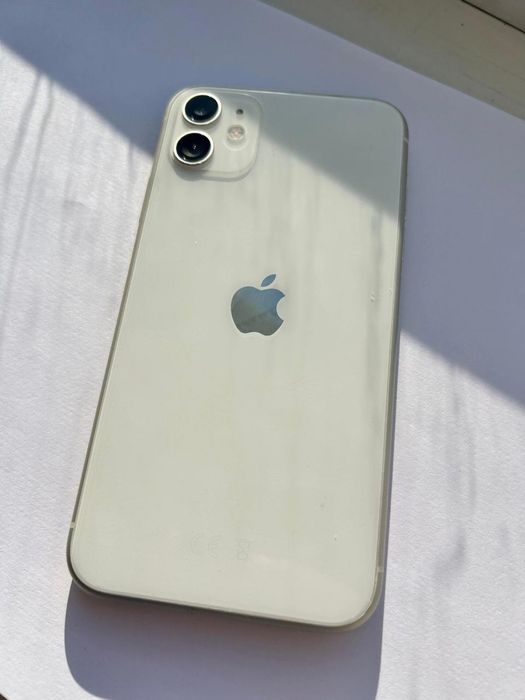 Продам айфон 11 iphone 11
