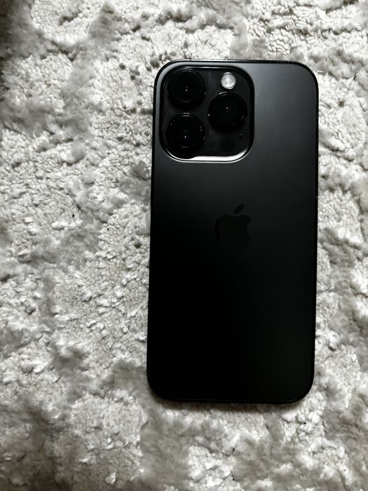 Продаю айфон 14 про