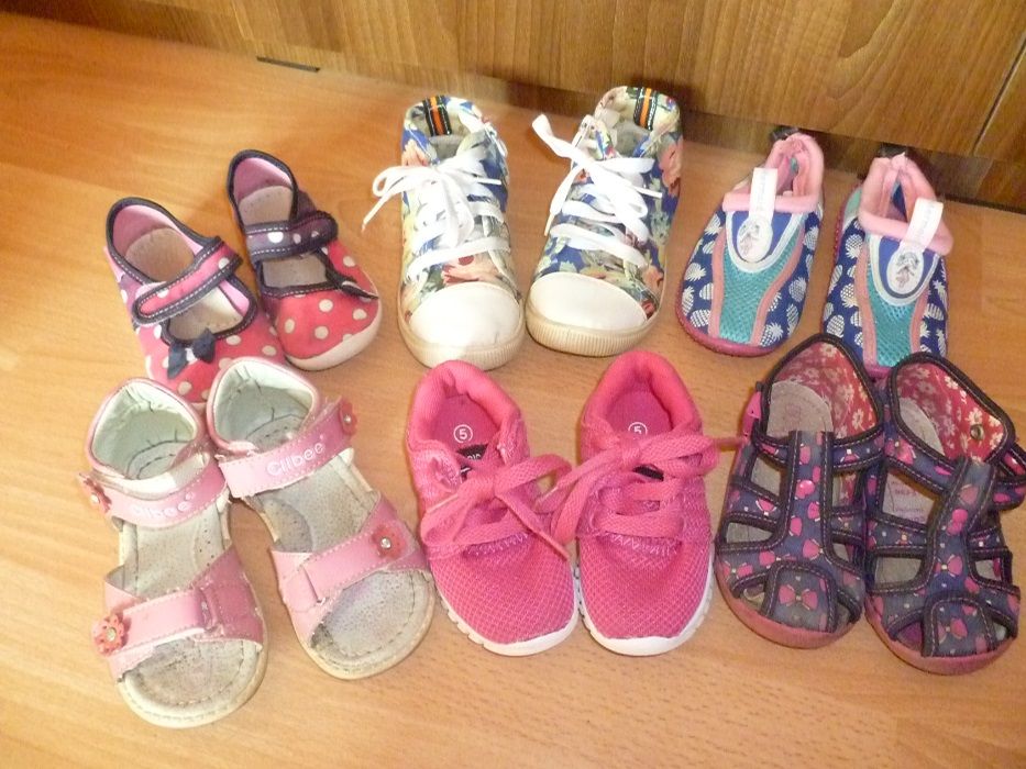 23-26н Много детски обувки, сандали, кецки, маратонки, пантофки
