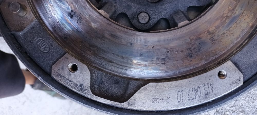 Демферен маховик Luk за Bmw 520 D F10 F11 N47