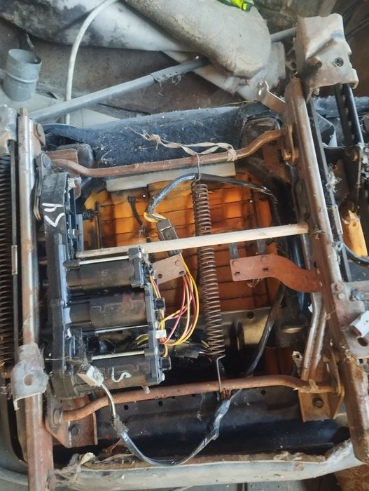 Передние сидения на форд таурус