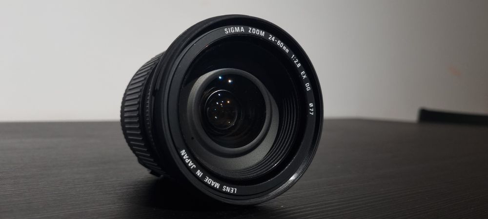 Sigma 24-60mm f/2.8 Canon EF full fame