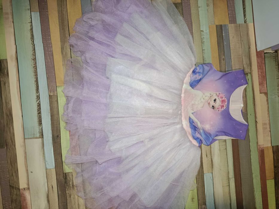 Детска Рокля Елза 7 години