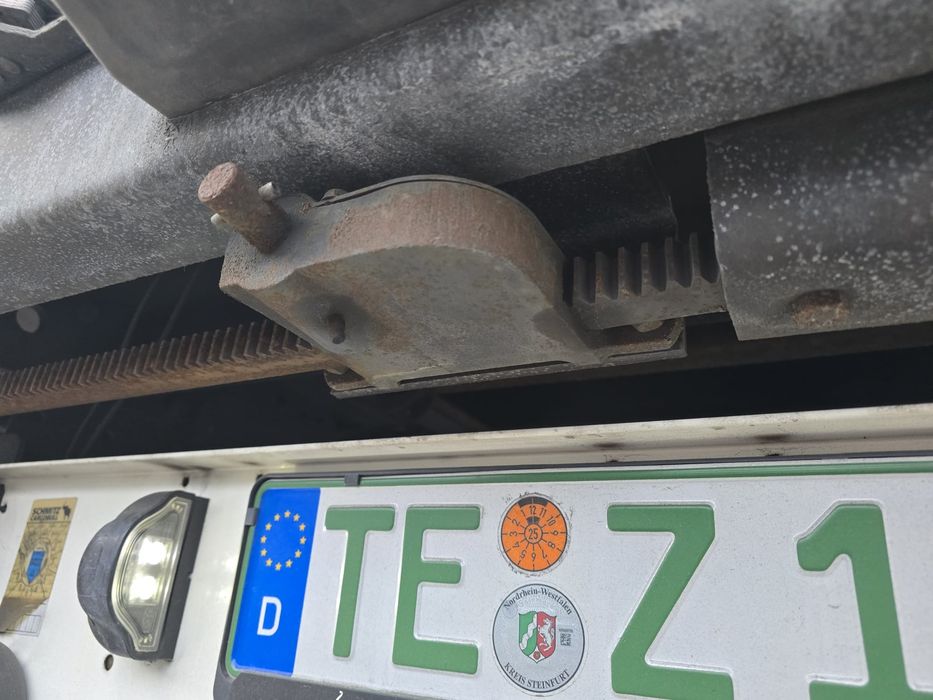 Schmitz Cargobull SCB S3T standard/ stalpi extensibili / verbreiterbar