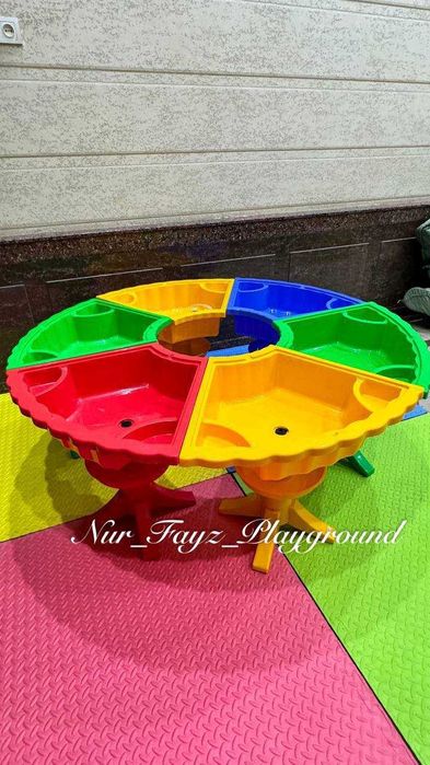 Стол пластиковый красочный песочный 1 штук-145х55 см В комплекте 6 шт