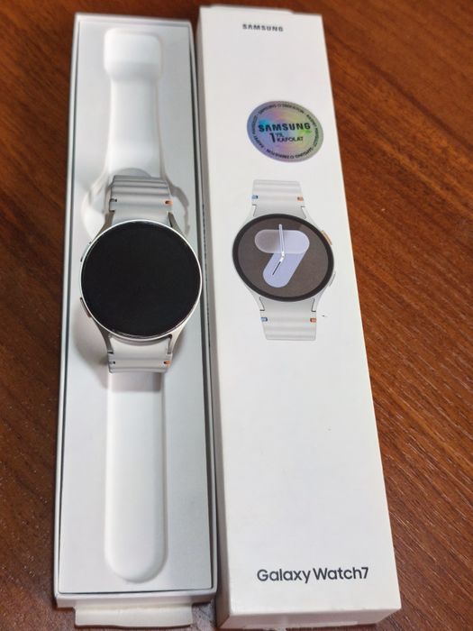 Продаются смарт часы Samsung Galaxy Watch 7 (44")