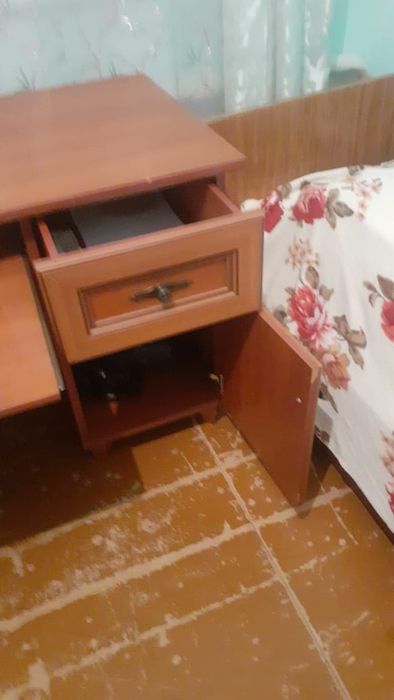 Стол письменный дерево
