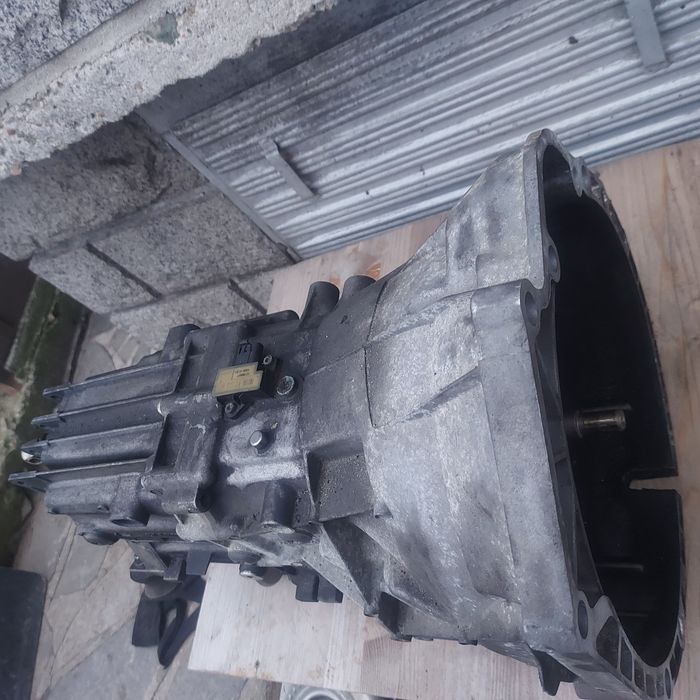 6 степенна ръчна скоростна кутия БМВ Е81 Е87 Е90 Е91 / BMW E81 E87 E90