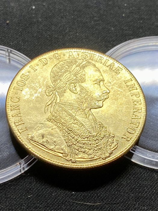 Сувенирни позлатени монети. Цената е за брой!