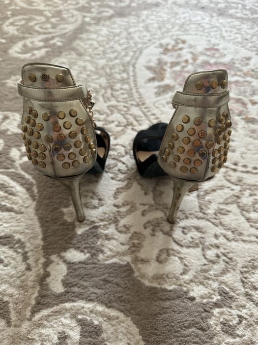 Продам туфли женские