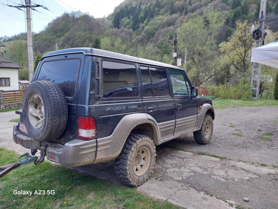 Vand sau schimb cu auto sau animale hiunday galoper