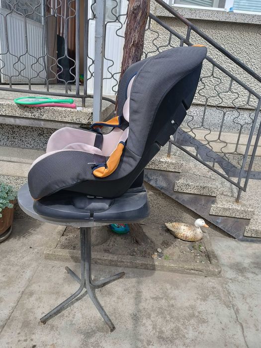 Детско столче за кола Moni