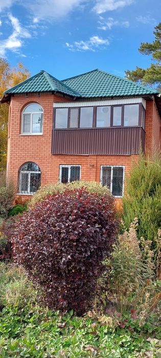 Сдам посуточно коттедж