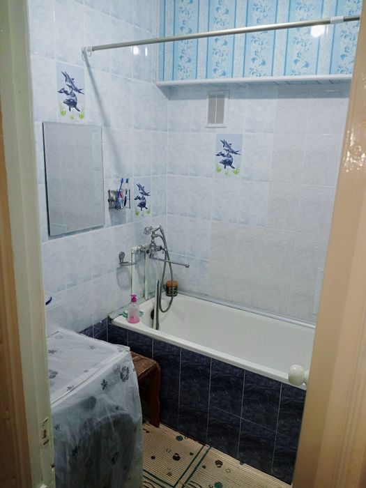 Uy sotiladi 4 xonali